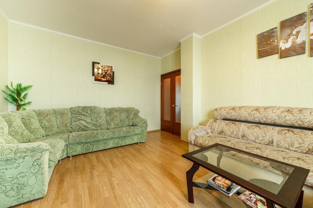 Apartment Domashny Uyut Na Belinskogo 41 Luxe Ekaterinburg Dış mekan fotoğraf